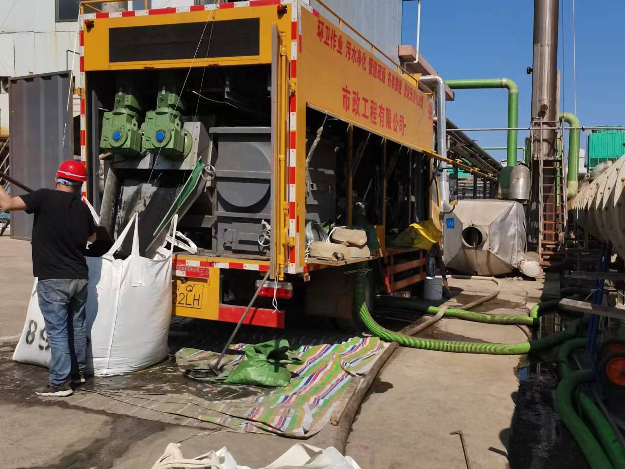 醴陵淤泥压干处理